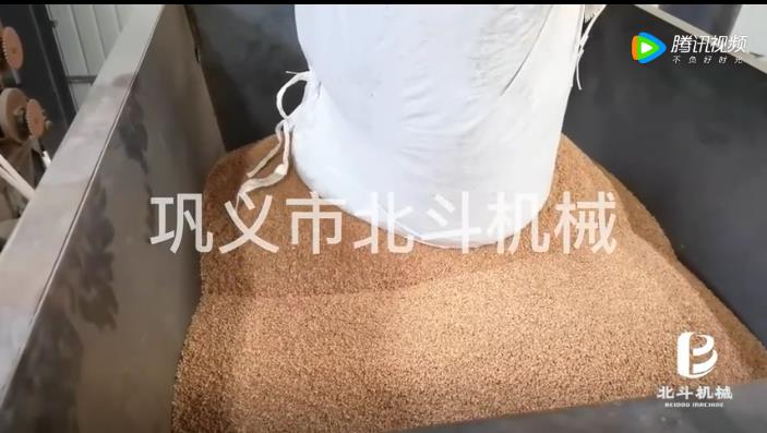 生物質滾筒炭化爐有效提高農業資源的利用率